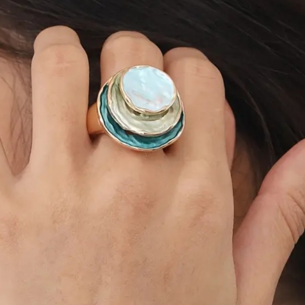 Ring - Picture 4 of 8